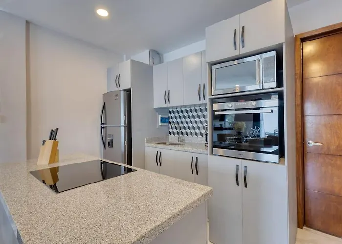 Dog-friendly With Rooftop Infinity Pool, Gym, Ac & Balcony Ferienhaus