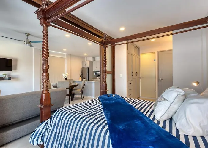 Dog-friendly With Rooftop Infinity Pool, Gym, Ac & Balcony Ferienhaus