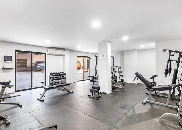 Ferienhaus Dog-friendly With Rooftop Infinity Pool, Gym, Ac & Balcony *